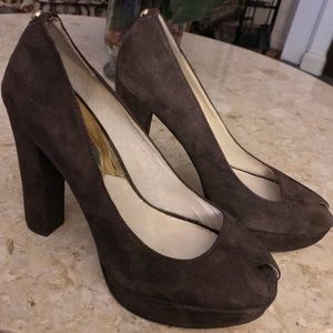- Michael Kors Pumps
